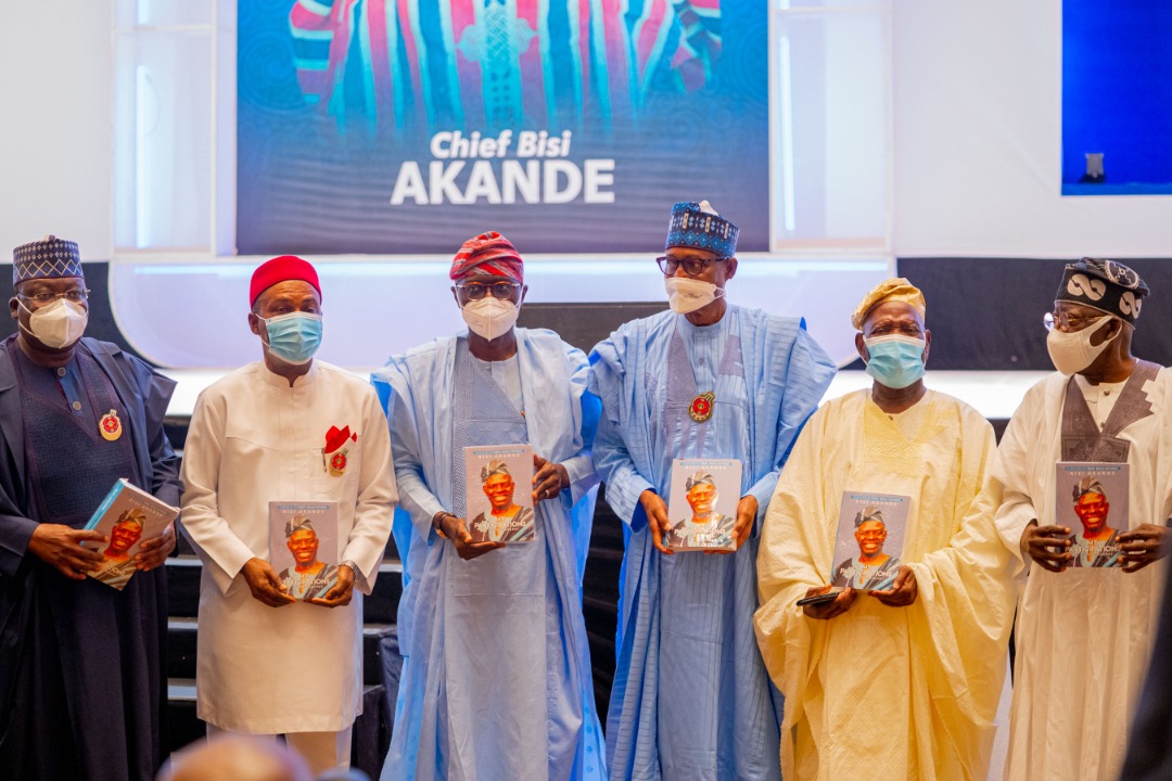 PRESIDENT BUHARI, GOV. SANWO-OLU, ASIWAJU TINUBU, OTHER DIGNITARIES AT THE PUBLIC PRESENTATION OF CHIEF BISI AKANDE’S AUTOBIOGRAPHY